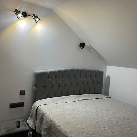 Apartament Mansarda Venus Râmnicu Vâlcea Exteriér fotografie